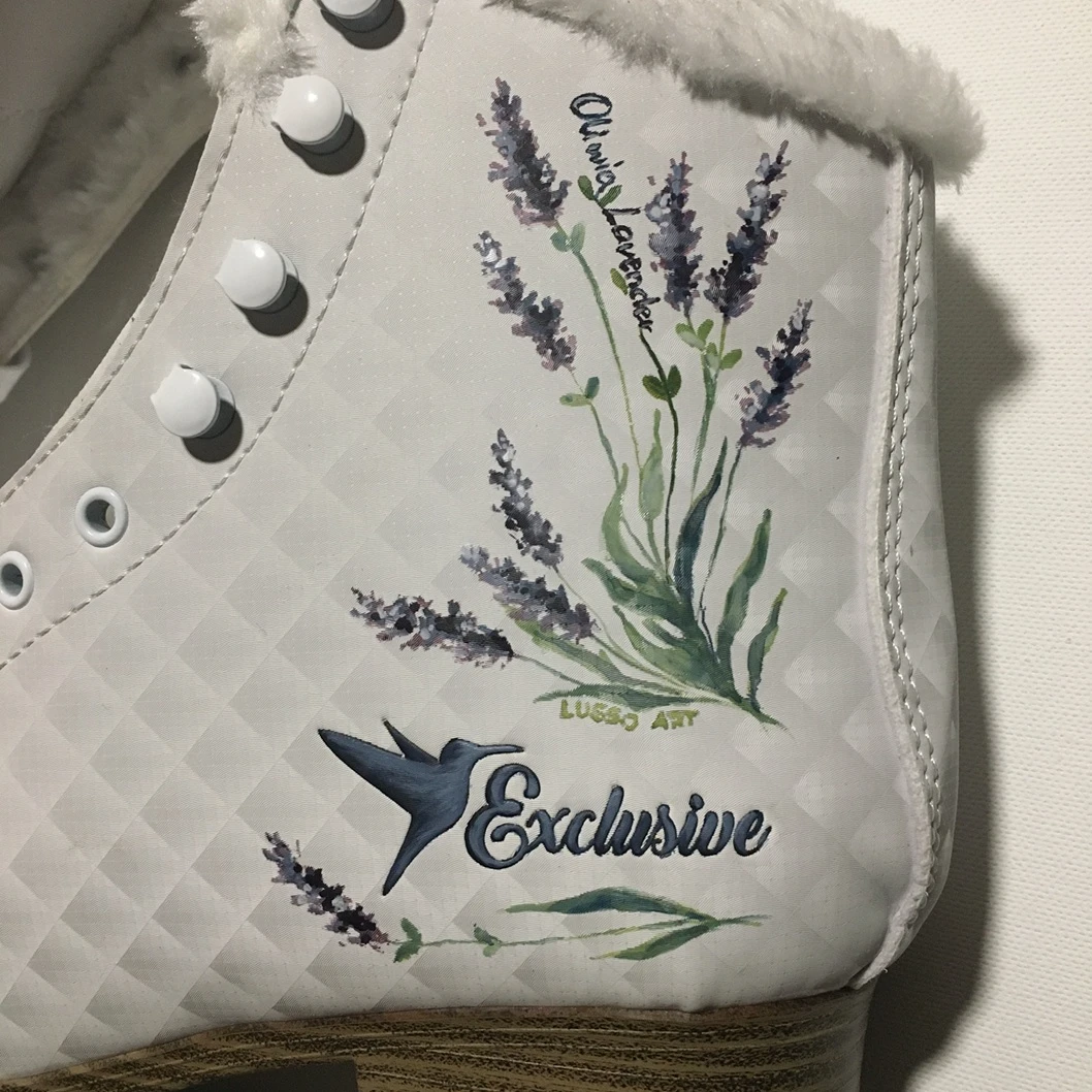 Łyżwy figurowe — materiał skóra - efekt jak przy butach rowerowych