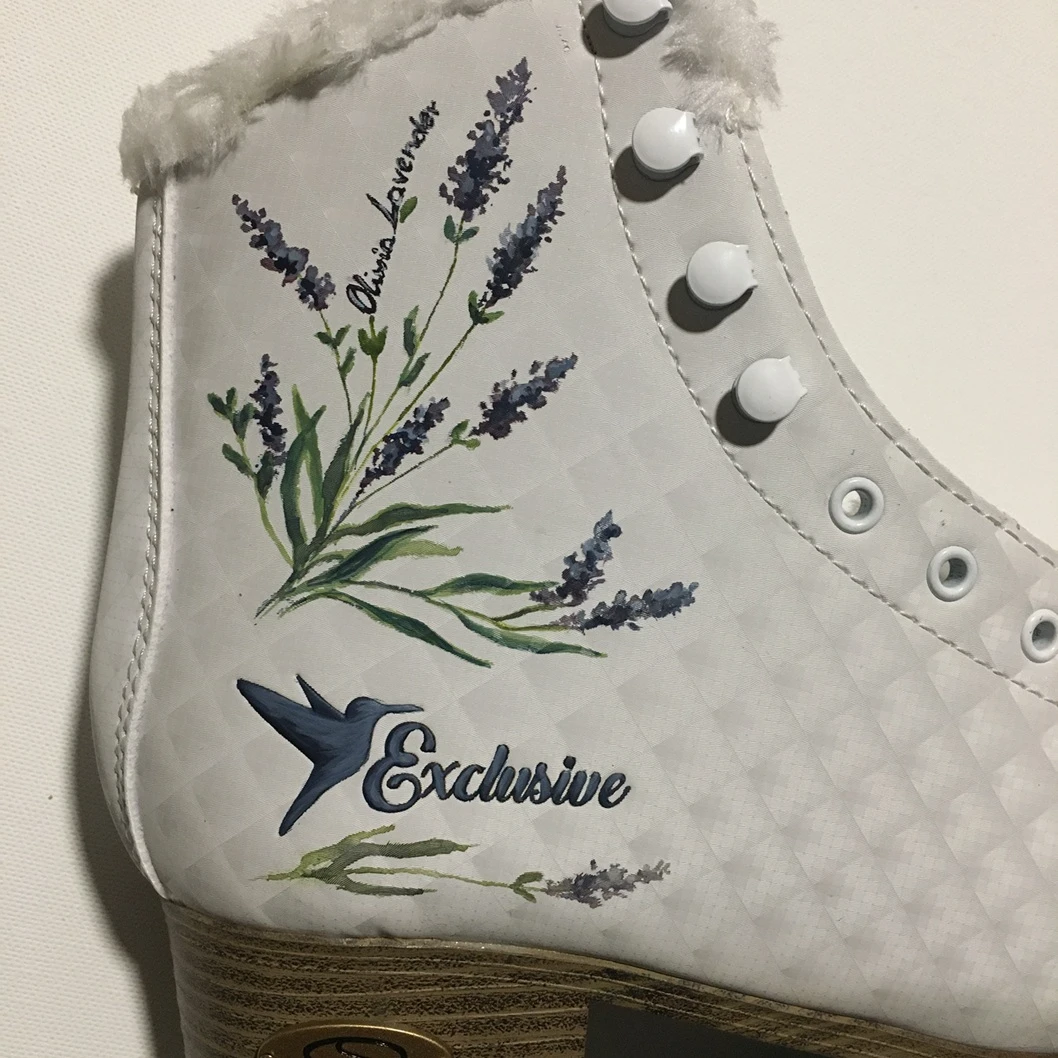 Łyżwy figurowe — materiał skóra - efekt jak przy butach rowerowych