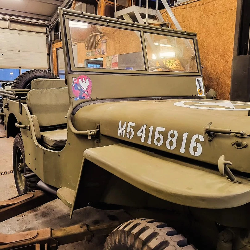 Myszka Miki na Fordzie GPW