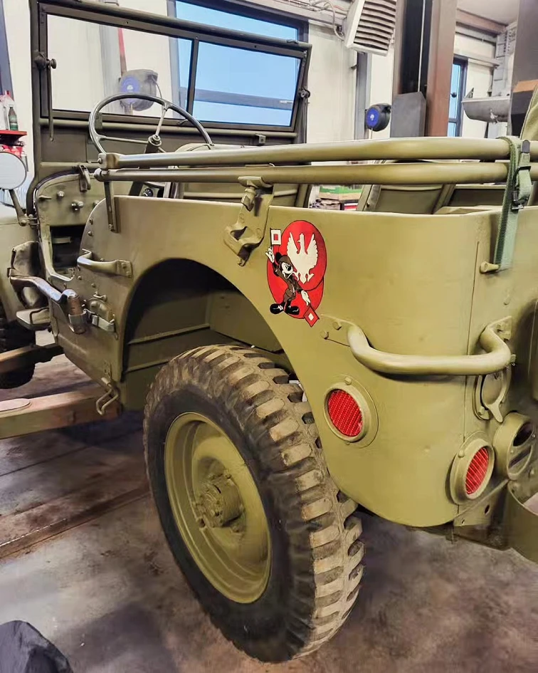 Myszka Miki na Fordzie GPW