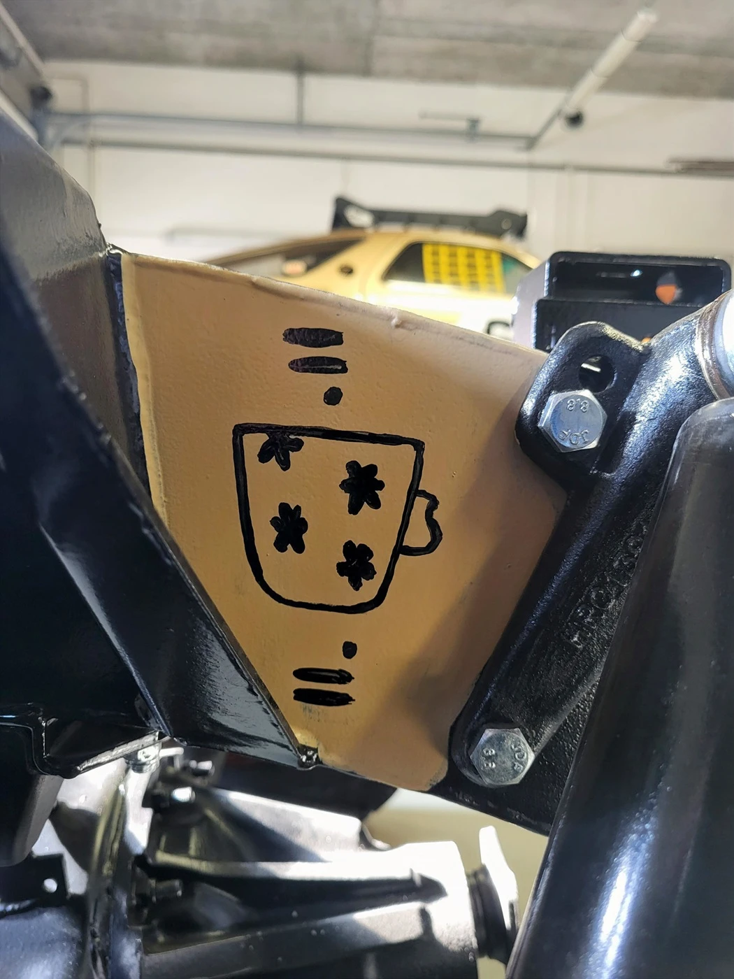 Rama Land Rover dla "Ślady Szlachë"