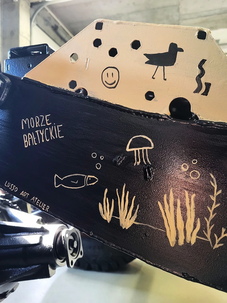 Rama Land Rover dla "Ślady Szlachë"